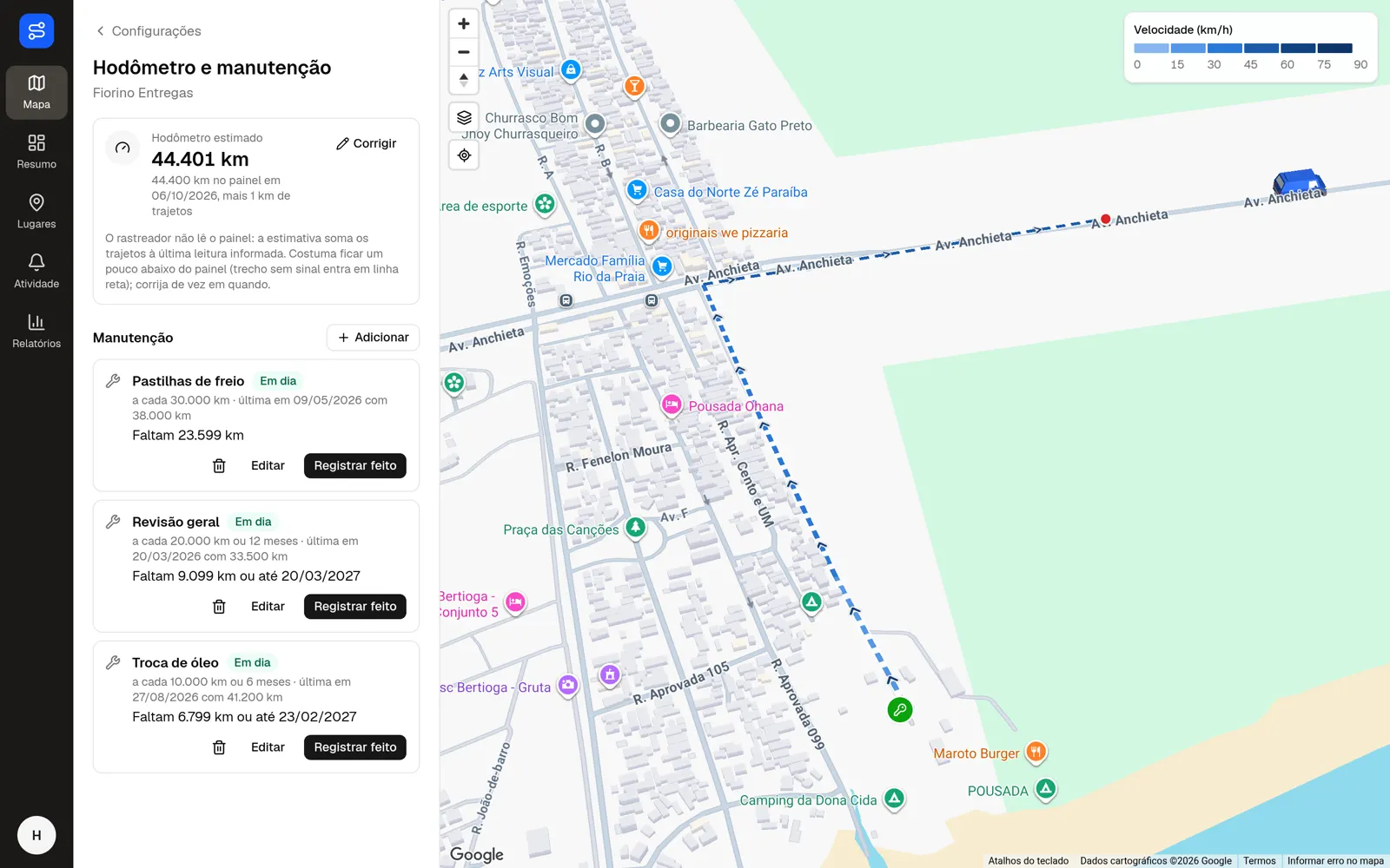 Hodômetro e manutenção do Fiorino: 44.401 km, com pastilhas de freio, revisão geral e troca de óleo em dia.